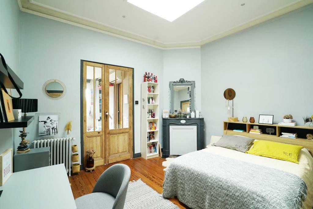Au Petit Bonheur Bed & Breakfast ตาลองซ์ ภายนอก รูปภาพ